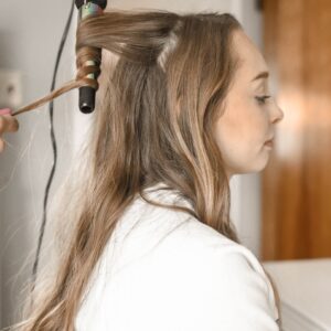 Hairdressing Jobs in the UK for Foreigners